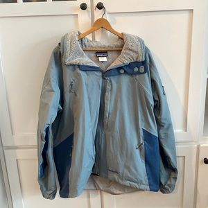 Patagonia Mens Winter Snowboard Or Winter Sport Jacket Size Large EUC